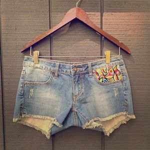 Stetson Embroidered Pocket Jean Shorts